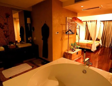 成都武侯区养生会所的黄昏恋：当爱情遇上八十岁